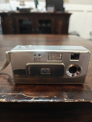 HP Photosmart 435 3.1MP 5x Zoom Compact Vintage Digital Camera Silver WORKS