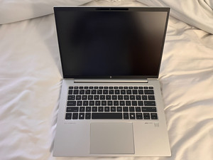 NIB HP EliteBook 845 G11 14" Ryzen5 Pro 32GB RAM 256B SSD Gagner 11 Garantie d'entrée