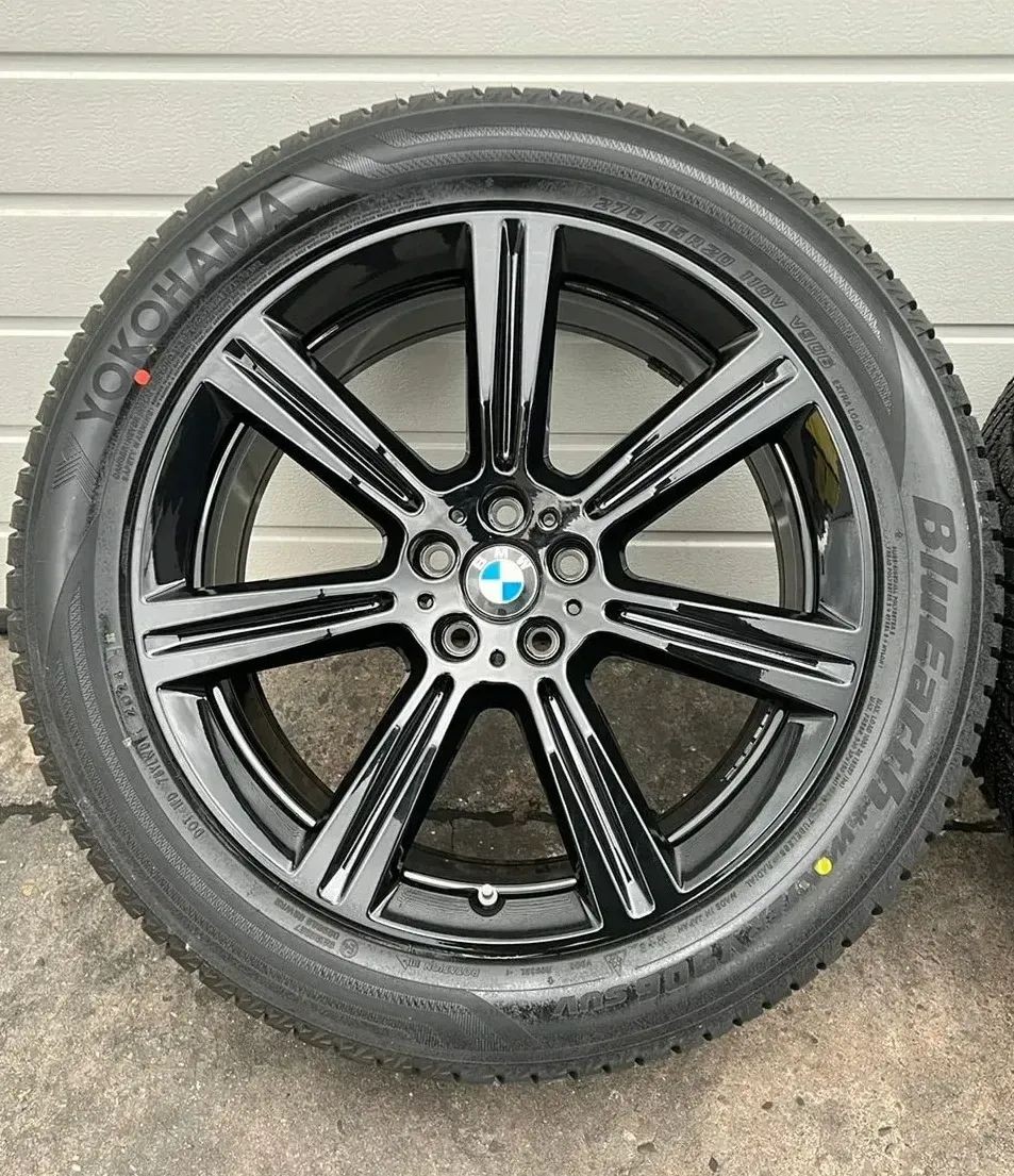 YOKOHAMA タイヤ2024年製 BMW純正ホイール YOKOHAMA タイヤ2024年製 BMW純正ホイール YOKOHAMA タイヤ2024年製