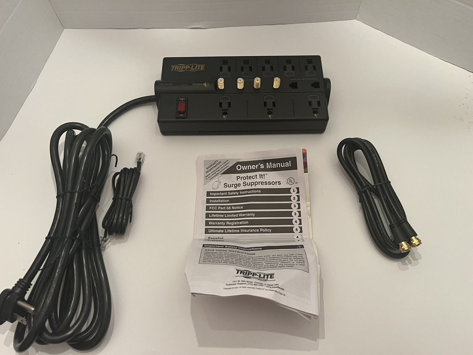 Tripp Lite 8 Outlet Audio Video Surge Protector Av810 Excellent