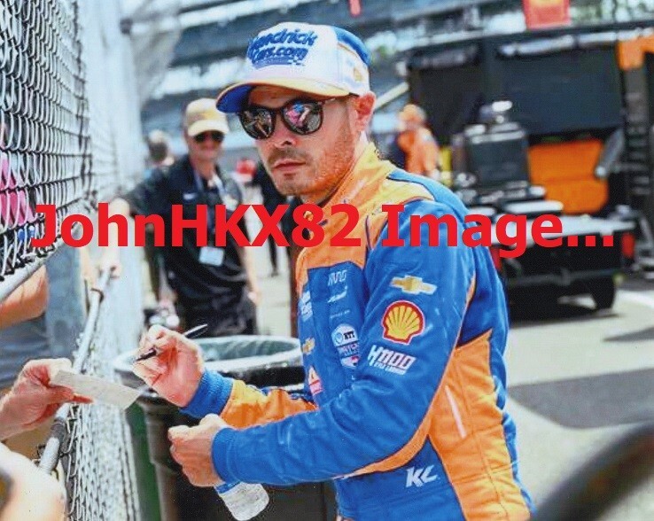 NASCAR's Kyle Larson Signing Autographs at the 2024 Indy 500 Practice