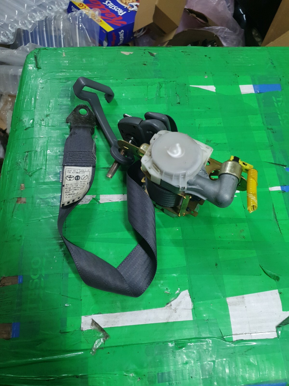 TOYOTA RAV4 3DR MK2 PASSENGER SIDE FRONT SEAT BELT 7J4630P eBay