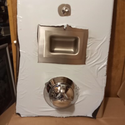 Acorn SHOWER-WARE CHEAP model M1741-E707-1-8MV NOS with hardware 