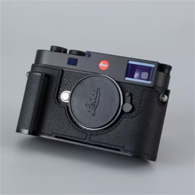 Mezza Custodia In Vera Pelle Per Leica M11 – Apertura Inferiore Per Batteria E Treppiede – Con Cinturino
