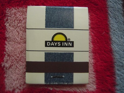 VINTAGE DAYS INN STRUCK MATCHBOOK 1-1/2'' WIDTH