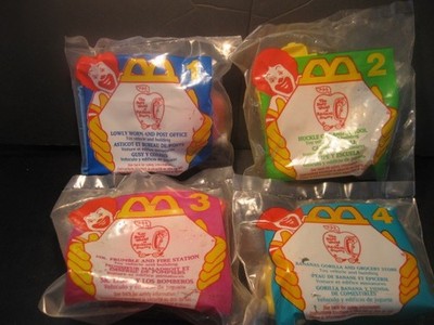 The Busy World of Richard Scarry ''Complete Set '' NIP McDonald's 1995