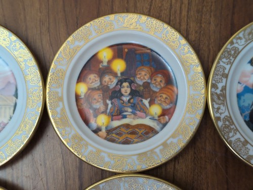 Franklin Mint "The Best Loved Fairy Tales" 8 Mini Plate Collection Signature Edi - Picture 8 of 18