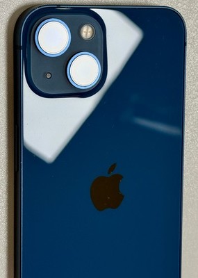 Apple iPhone 13 6.1