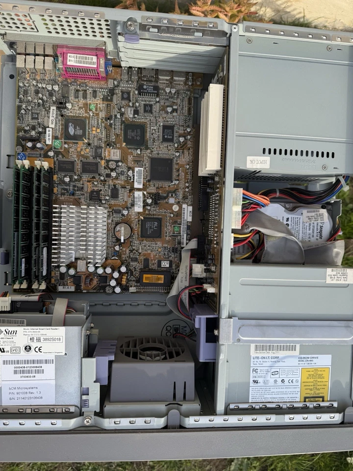 Sun Microsystems Sunblade 100 with UltraSPARC-IIe CPU & 1.5 GB RAM Bad CMOS Batt - Image 2 of 4