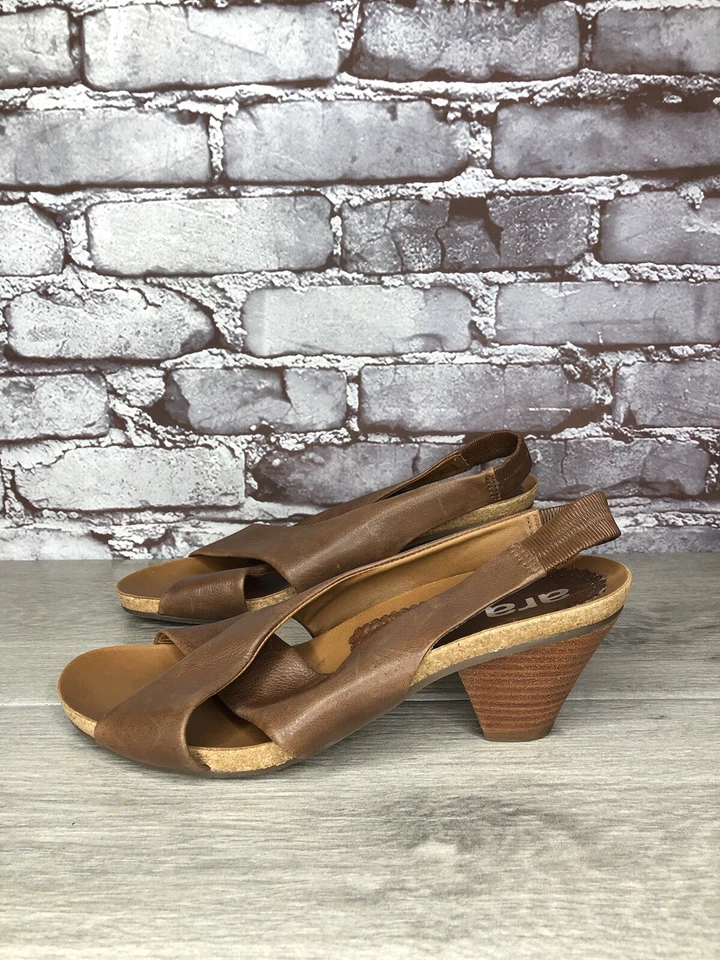 Sandalias de tacón apiladas de madera con correa cruzada de cuero marrón Ara para mujer 6 UK/8,5M US/39EU Foto 2 de 4