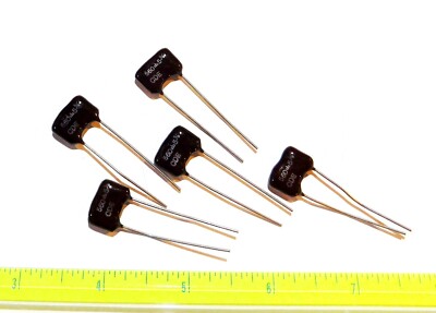 (5x) Cornell Dubilier CD19FD Silvered Mica Capacitor, 500VDC, 5% Various pF