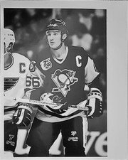 1991-92 MARIO LEMIEUX NHL HOCKEY TYPE 1 PHOTO PITTSBURGH PENGUINS HHOF LEGEND 