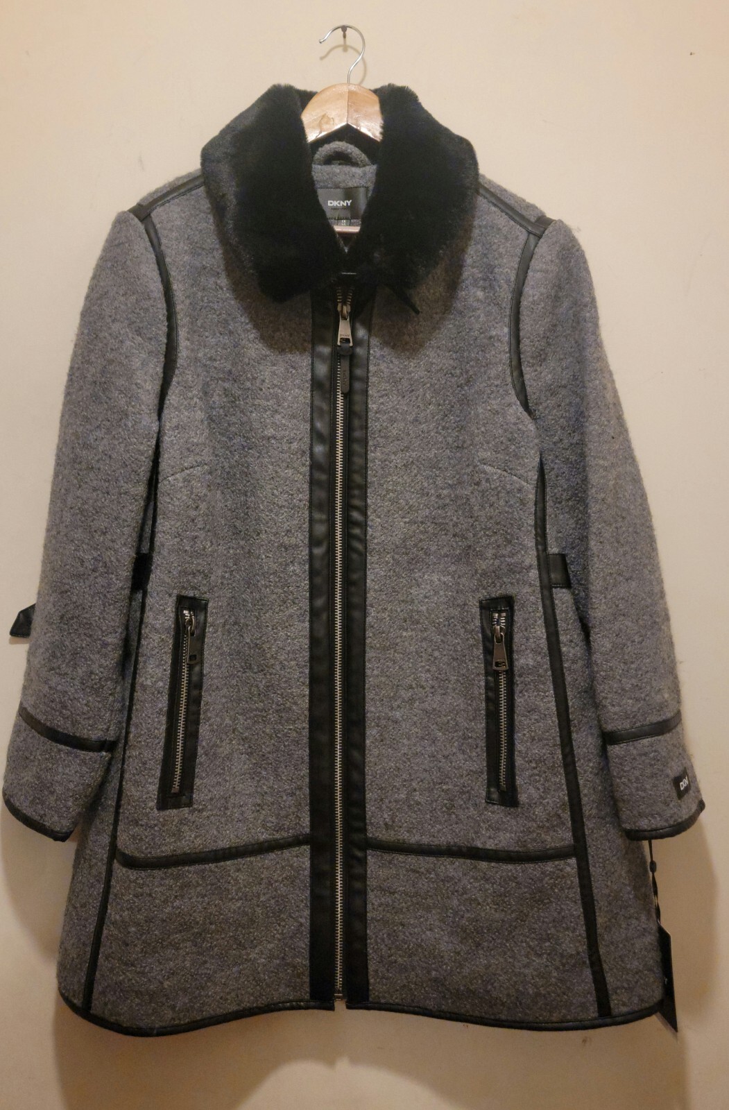 DKNY Women's Plus Boucle faux fur collar Wool-Blend  Coat Gray & Black Sz 2X image 2