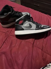 Air Jordan 1 Mid GS  shadow  