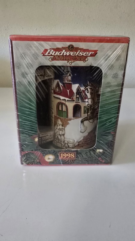 1998  Anheuser Busch    Budweiser Holiday Christmas Beer Stein Clydesdales NIB