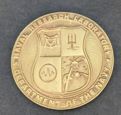 3'' Naval Research Laboratory Department Of Navy Seal Crest Brass Paperweight Vtg