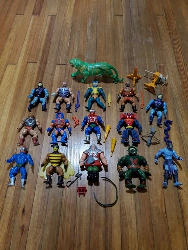 Vintage 1980s Masters Of The Universe Action Figure Lot W/ Accessories