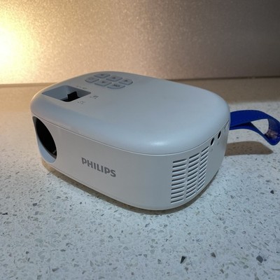 Philips NeoPix 113 Miniature Home Projector True HD Wifi HMDI
