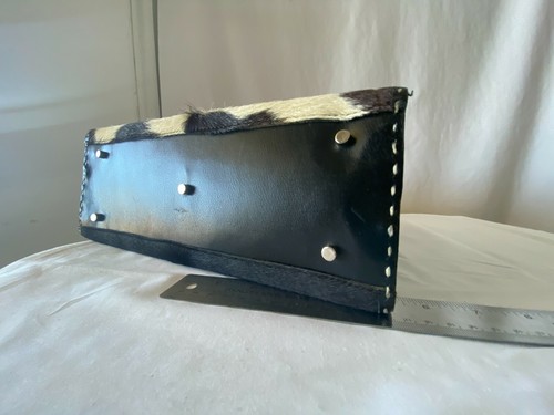 NWOT COWGIRLS!! 100% Authentic ChC Chille Harms Handbag / cow fur - Picture 9 of 12