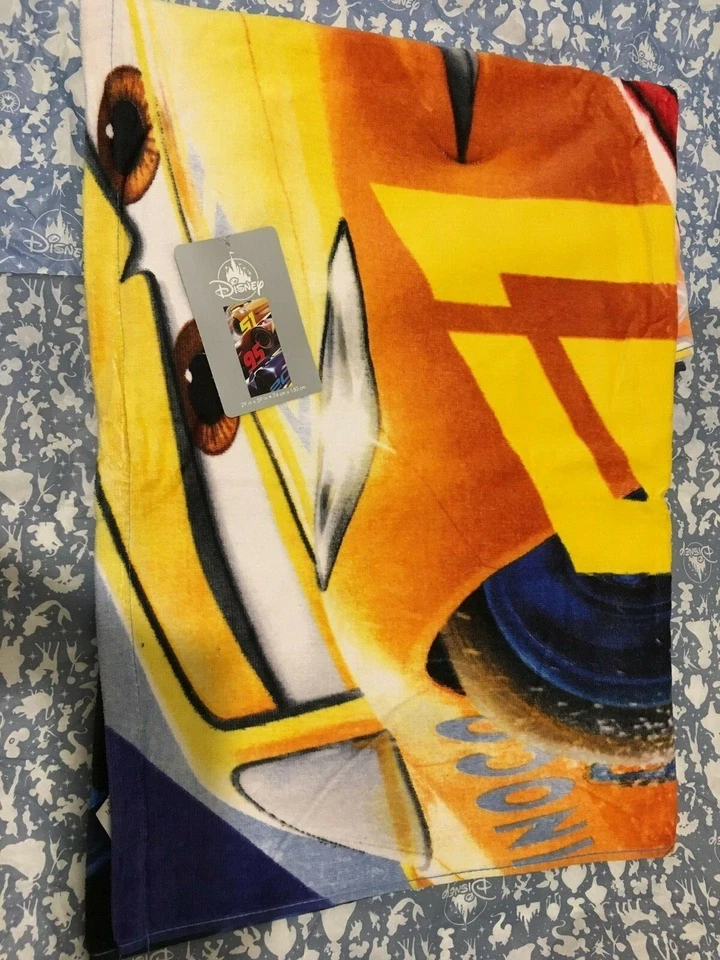 Toalha de praia Disney Cars banho piscina nadar nova com etiqueta - Imagem 2 de 2