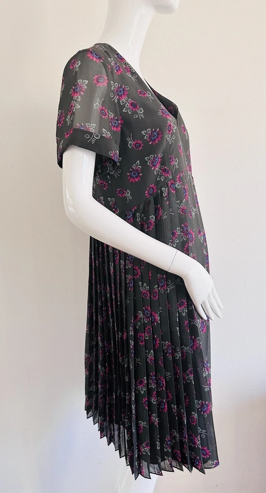 KENZO Paris Midi Dress Floral Passion Flowers Bottle Green Pleated Size 38 S M - image 3 of 4