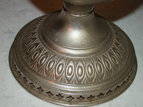 Antique Bradley & Hubbard Nickel Plated Oil Lamp - Picture 3 of 17