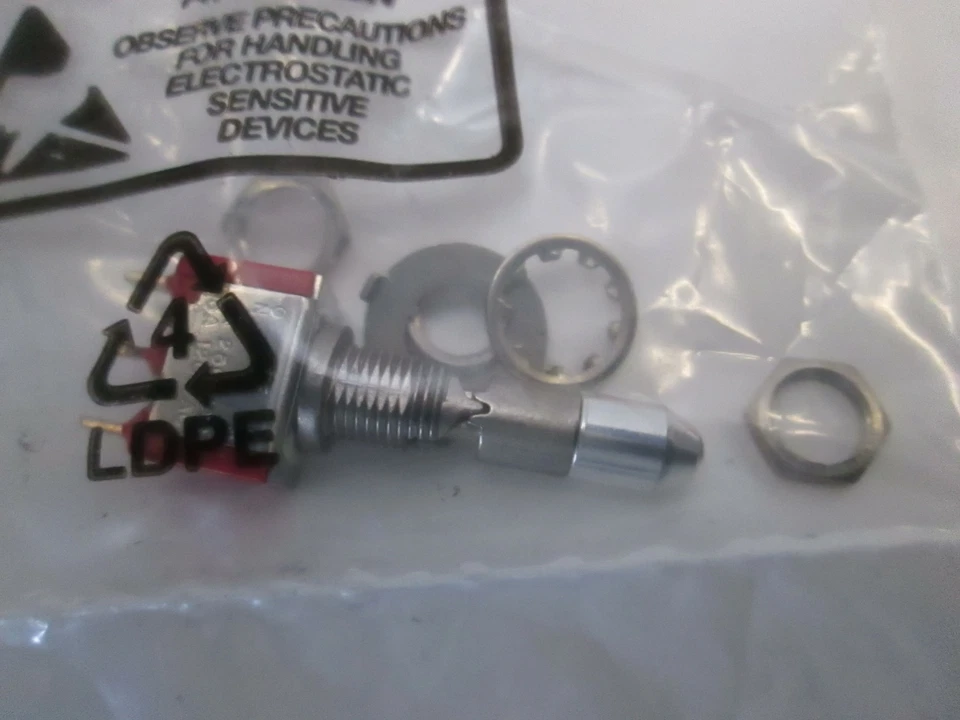 Interruptor cargador barco Cannon ITT, 109256, nuevo Foto 2 de 3