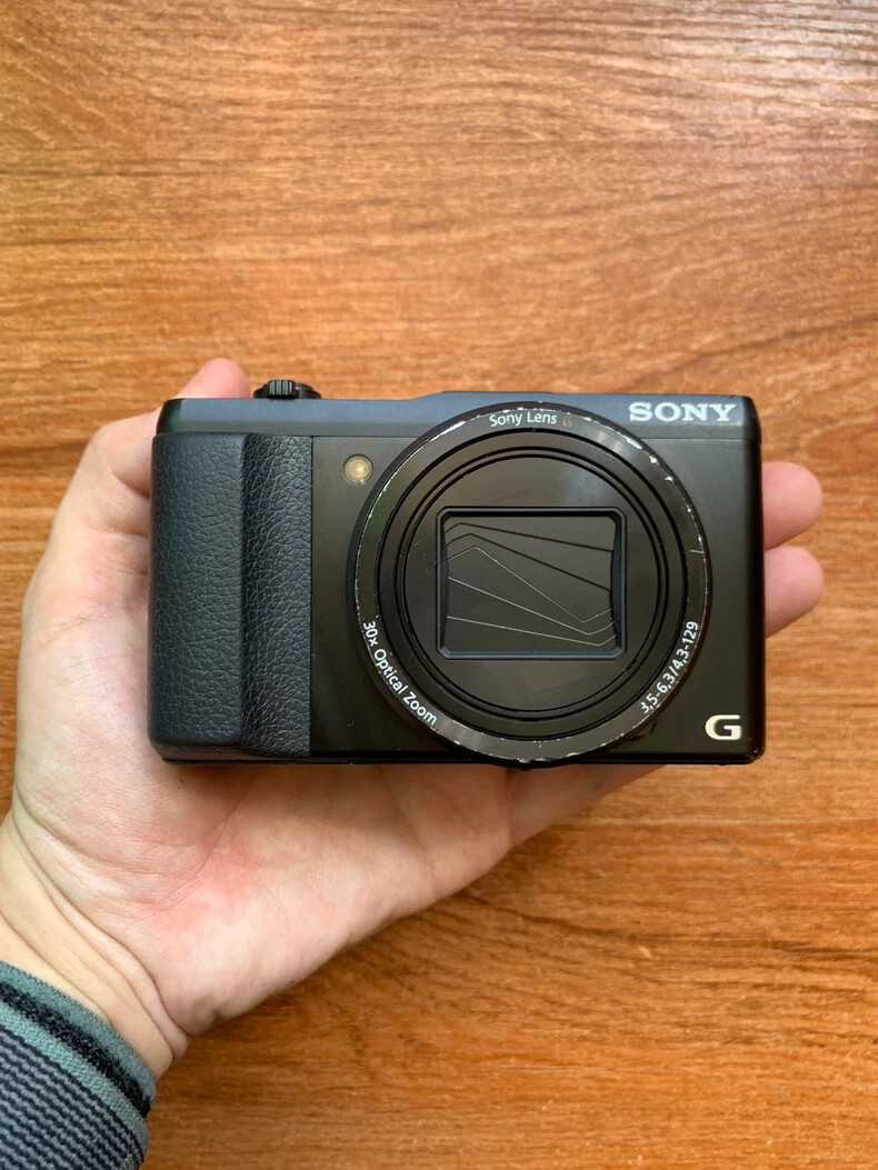 SONY Compact Digital Camera Cyber-shot DSC-HX60V Black SONY Compact Digital Camera Cyber-shot DSC-HX60V Black