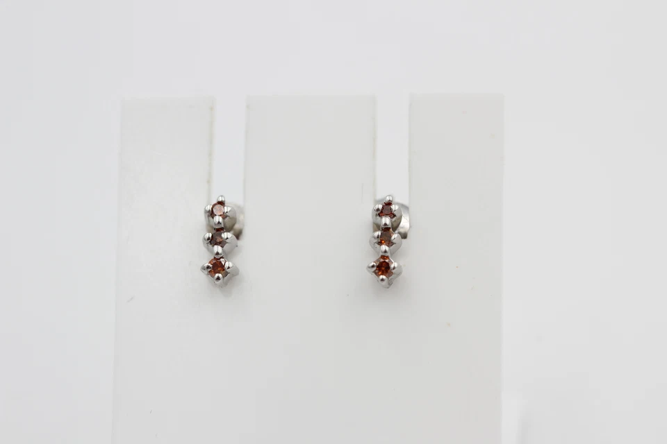 Nobile 0,05 Carati Rossi Diamante Orecchini 925 Argento I2 - I3 - Immagine 4 di 4