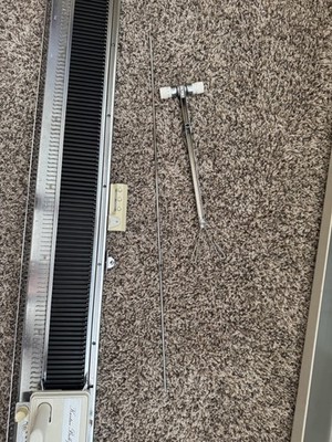 Silver Reed SK-120 Bulky 8mm Knitting Machine with SR 120 Ribber, SK-120 tested