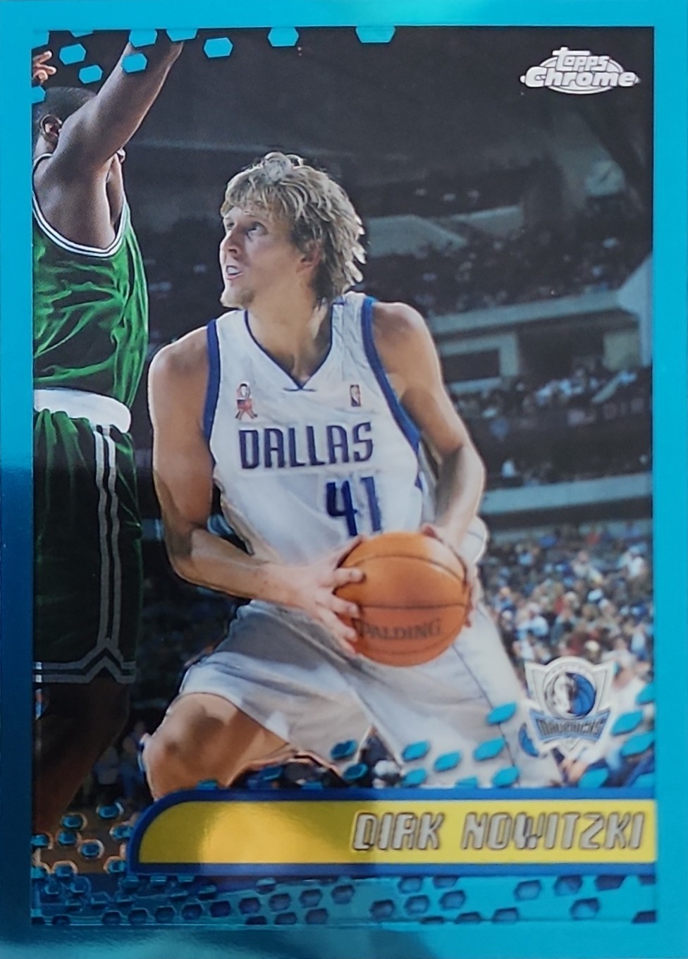 2001 Topps Chrome #49 Dirk Nowitzki