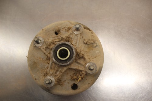 1985 Honda FourTrax 250 TRX250 2x4 RIGHT FRONT BRAKE DRUM HUB E114 - Foto 4 di 8