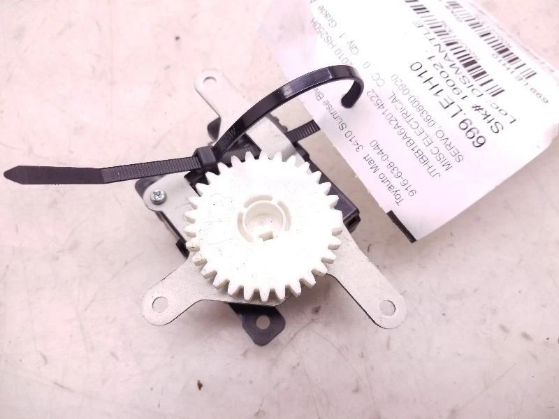 10 11 12 Lexus HS250H Heater Servo 063800-0920 - Image 3 of 4