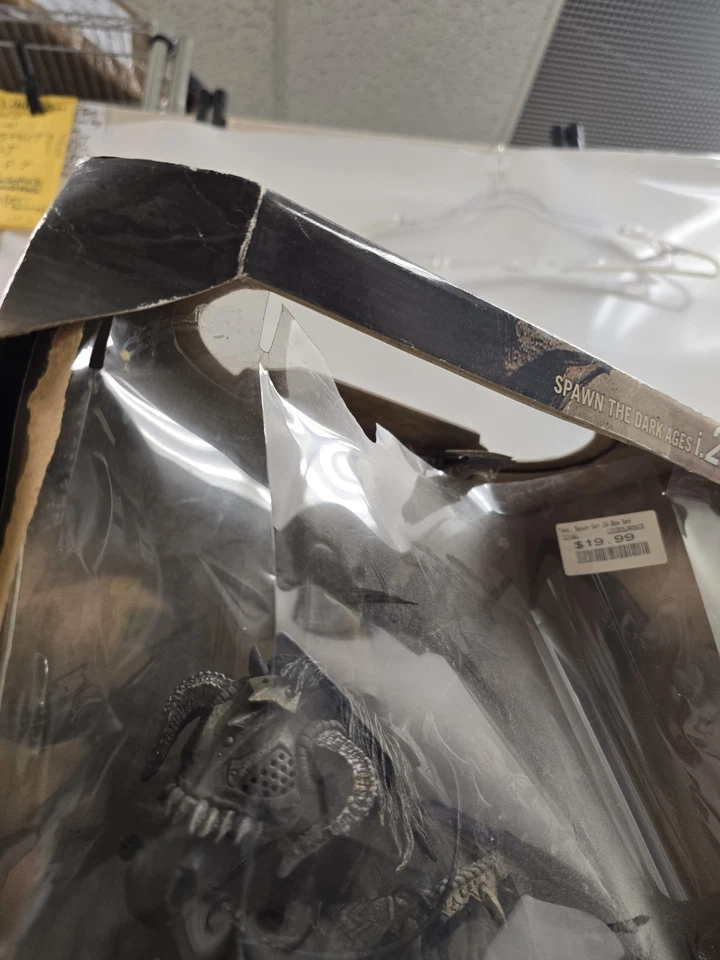 2003 McFarlane Toys Spawn The Dark Ages i.23 The Classic Comic Covers Series 24 - Image 2 of 4