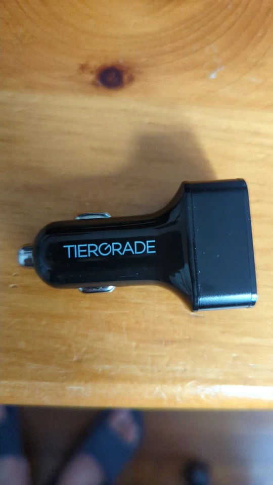 Tiergrade Quick Charge QC 3.0 3-Port USB Fast Car Charger - Image 2 of 3