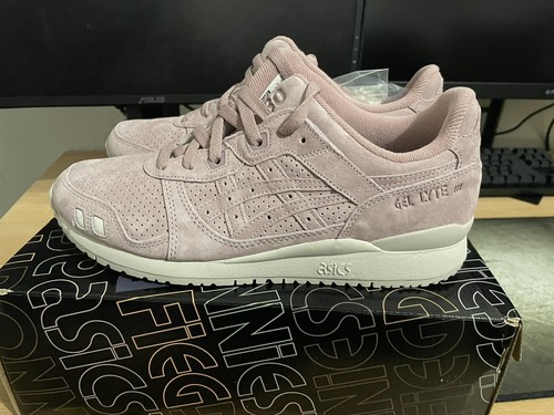 asics dusty quartz