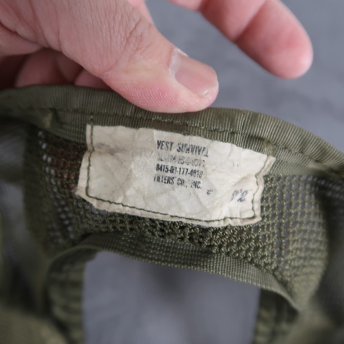 Vintage 80s Flight Survival Vest Size M / L Mesh Cargo Broken Zipper Military - Picture 9 of 14