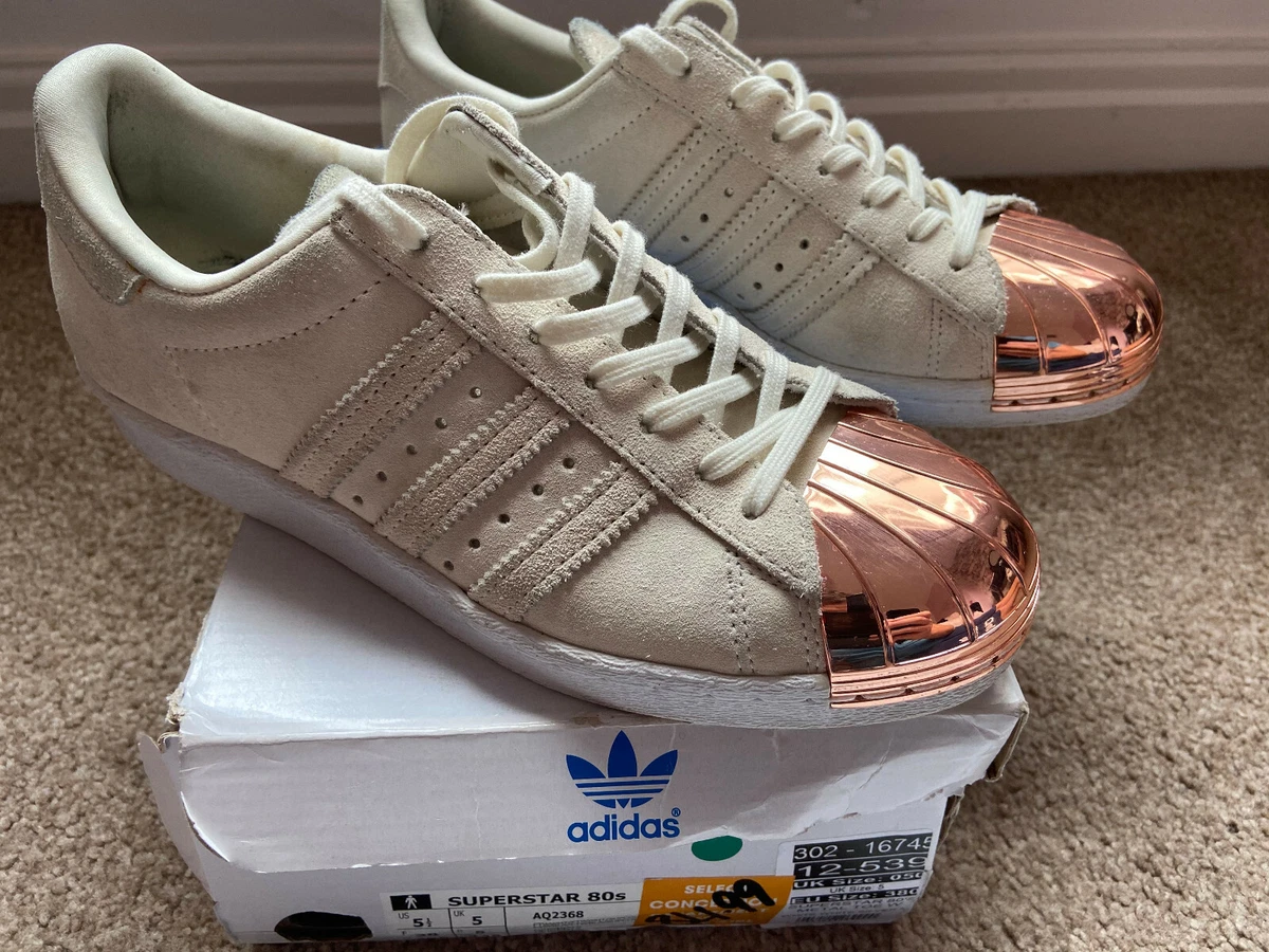 con las manos en la masa nuez a menudo Adidas Superstar 80s Metal Toe Off White Rose Beige Gold Size UK 5 Womens  Ladies | eBay