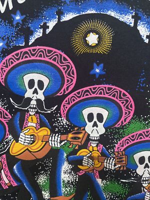Mexican T-Shirt. Músicos /Mariachis /Catrinas- Camiseta Mexicana con Mariachis,