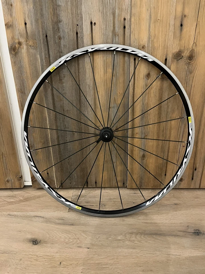 Magic Ksyrium Equipe Vorderrad 28 Zoll Alu-Felge