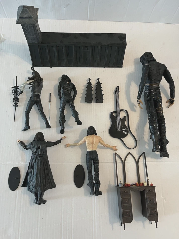 THE CROW Neca Reflections & Final Battle Eric Draven Reel Toys 12" Figure Lot - Image 3 of 4