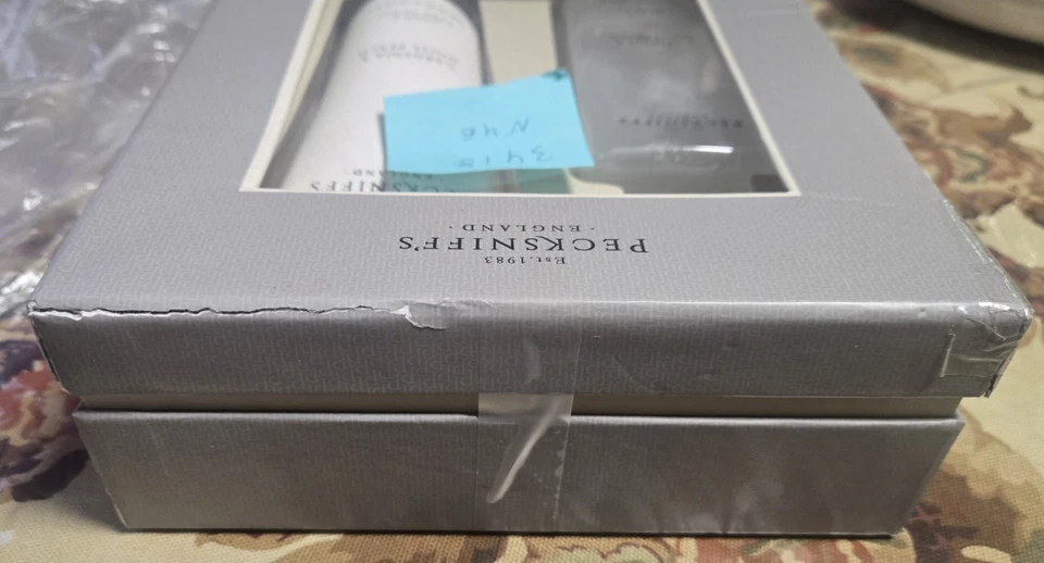 PECKSNIFF'S GARDENIA & WHITE PEACH GIFT SET WITH BOX DEFECT - Image 4 of 4