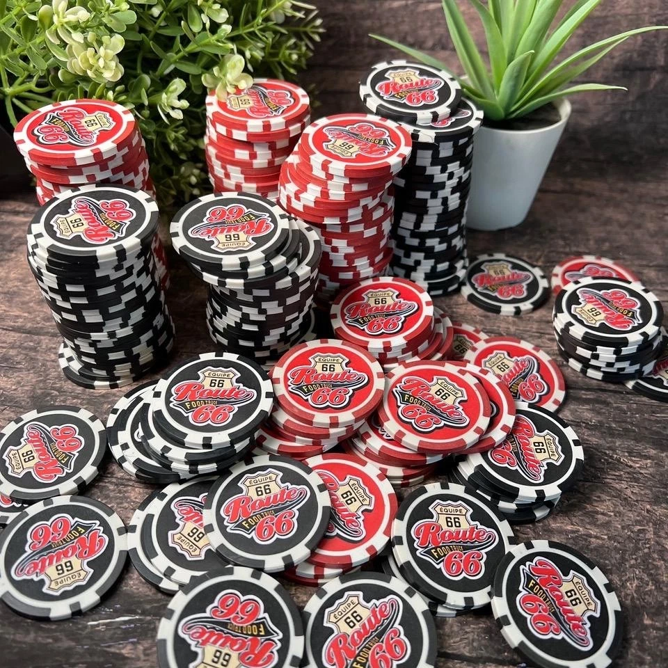 Lot De 200 Jetons De Casino - Pour Jeux De Poker Et Roulette