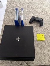 Sony PS4 Slim Console Bundle Controller 4 Games Overwatch Rayman FIFA Tested