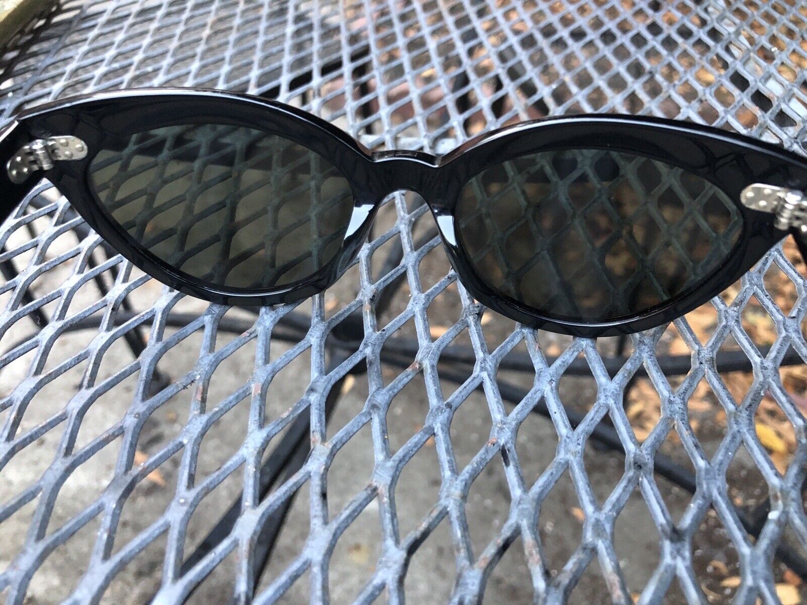 Oliver Peoples Roella Polarized Black Sunglasses … - image 3