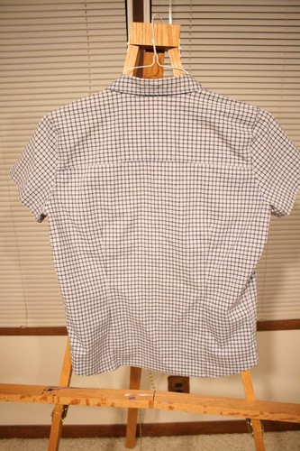 Claiborne Boys Button Shirt Size M Plaid Blue and Whitw - Picture 3 of 4