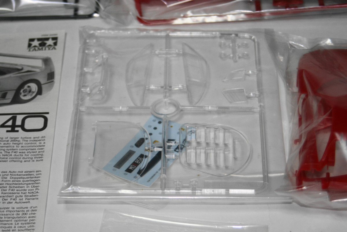 Tamiya Ferrari F40 1/24スケール　プラモデル 1/24 Ferrari F40 plastic model kit car NEW unassembled japan
