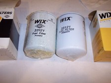 Wix 33121 Fuel Filter Made in the USA Lot of 2 Filters