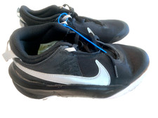 Nike Big Kid Boys Basketball Shoes Team Hustle D 10 Black/Metallic Silver Sz 5.5