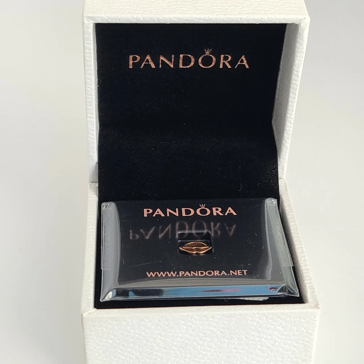 Pandora rose gold floating locket deals